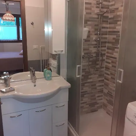 Capriolo Apartment *